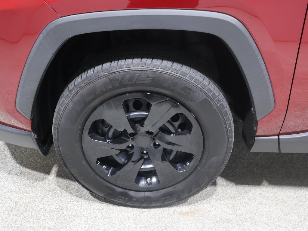 Used 2020 Toyota RAV4 LE w/ All Weather Liner Package AWD/4WD image 9