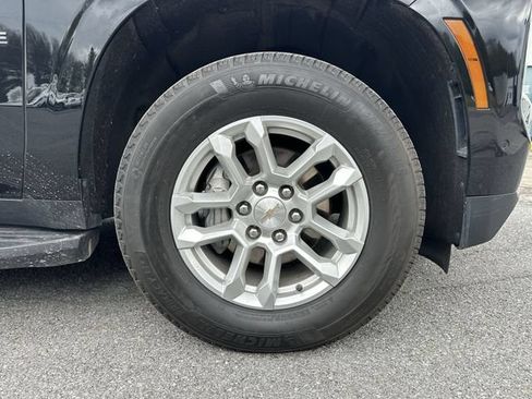 Used 2025 Chevrolet Tahoe LT AWD/4WD image 20