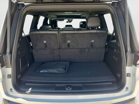 New 2026 Jeep Grand Wagoneer Limited w/ Premium Group II AWD/4WD image 9