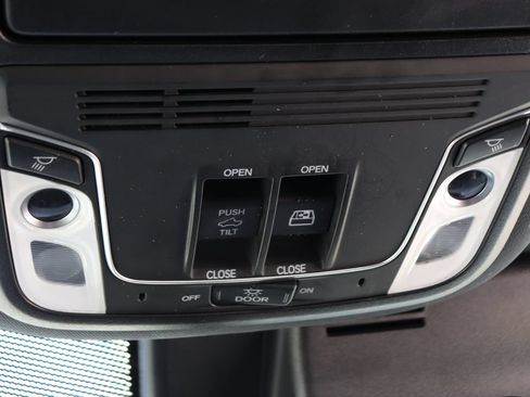 Used 2025 Honda Ridgeline TrailSport image 28