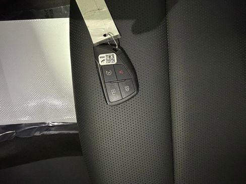 Used 2025 Buick Envision Preferred image 25