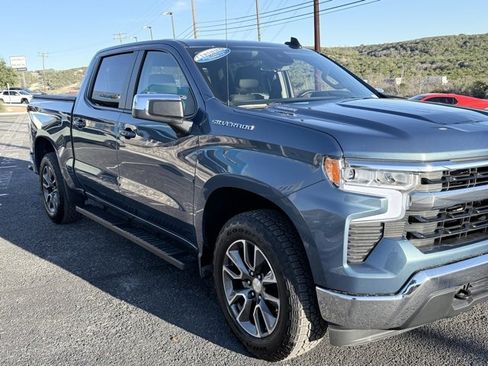 Used 2024 Chevrolet Silverado 1500 LT image 4