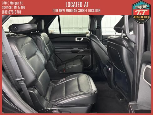 Used 2020 Ford Explorer XLT w/ Equipment Group 202A AWD/4WD image 32