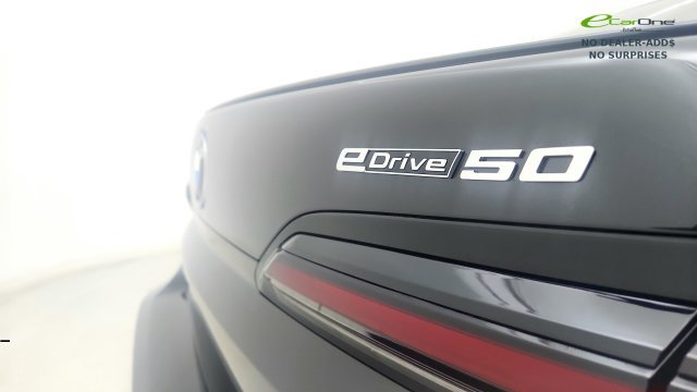 Used 2025 BMW i7 eDrive50 w/ M Sport Package RWD image 38
