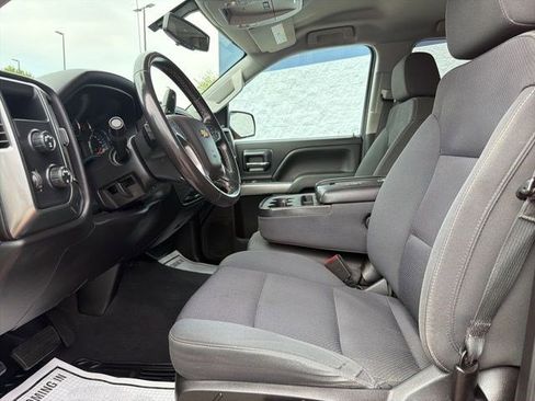 Used 2019 Chevrolet Silverado 1500 LT AWD/4WD image 12