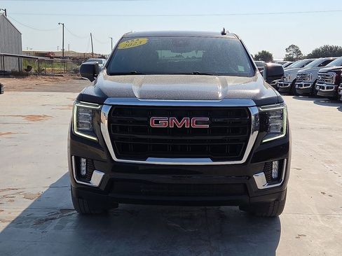 Used 2023 GMC Yukon SLE AWD/4WD image 8