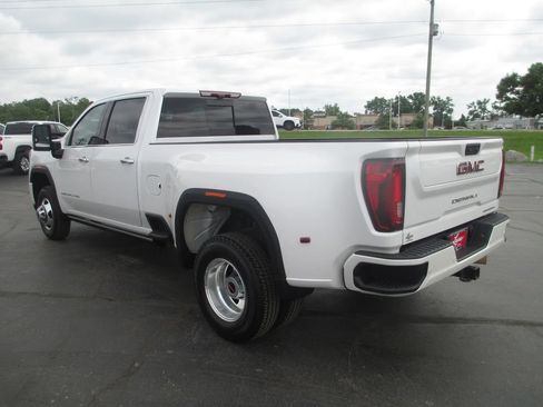 Used 2022 GMC Sierra 3500 Denali w/ Denali Ultimate Package AWD/4WD image 11