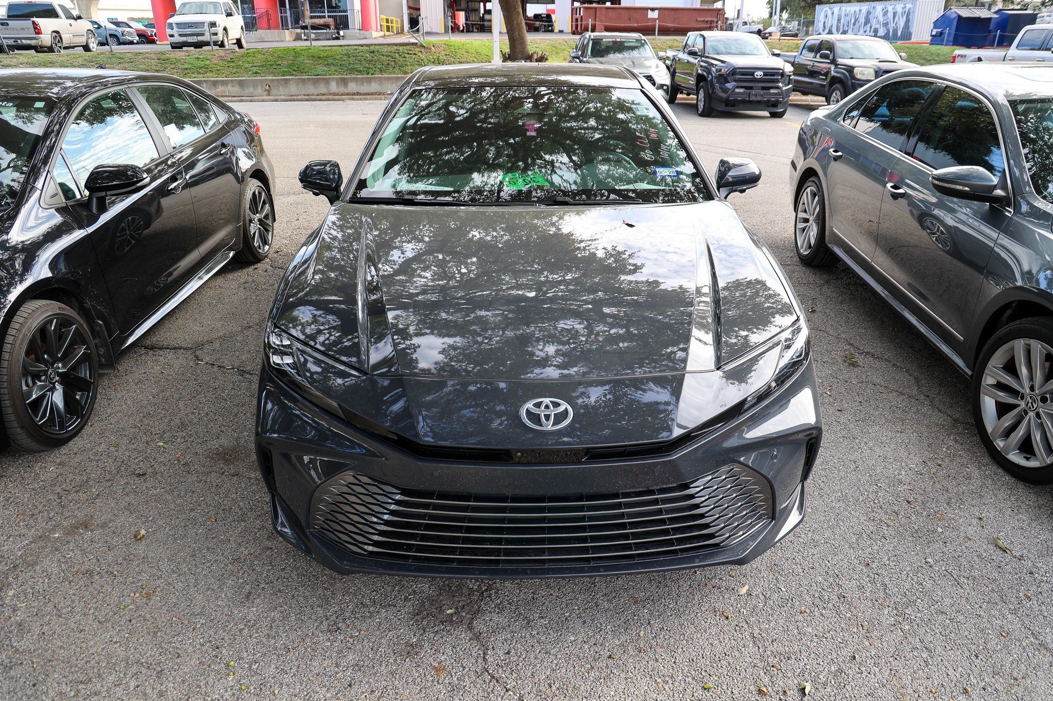 Used 2026 Toyota Camry XLE w/ Premium Plus Package AWD/4WD image 5
