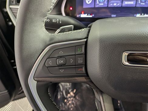 New 2025 Jeep Grand Cherokee Limited w/ Black Appearance Package image 18