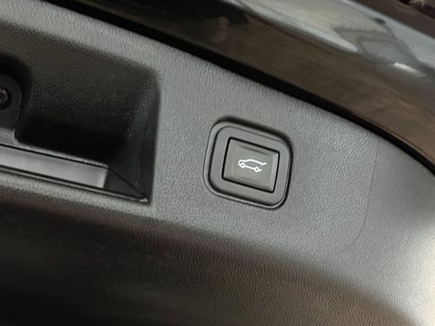 Certified 2024 Chevrolet Blazer EV LT image 32