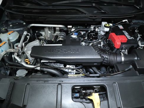 Used 2024 Nissan Rogue S AWD/4WD image 35