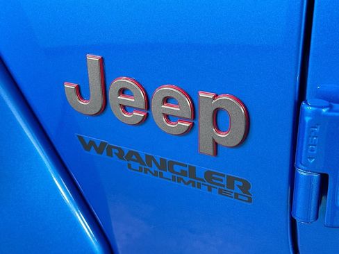 Used 2021 Jeep Wrangler Unlimited Rubicon AWD/4WD image 27