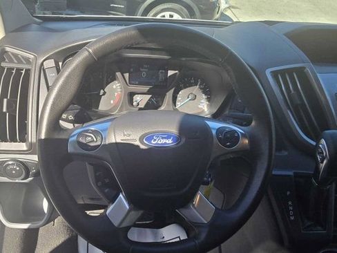 Used 2019 Ford Transit 150 XLT image 18