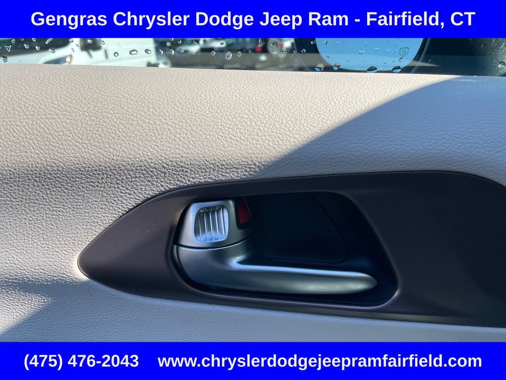 Certified 2023 Chrysler Voyager LX FWD image 46