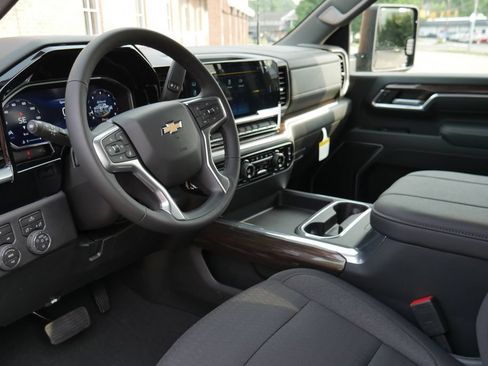 New 2026 Chevrolet Silverado 2500 LT AWD/4WD image 35
