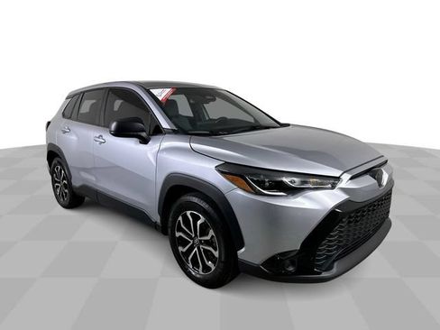 Used 2025 Toyota Corolla Cross AWD Hybrid image 2