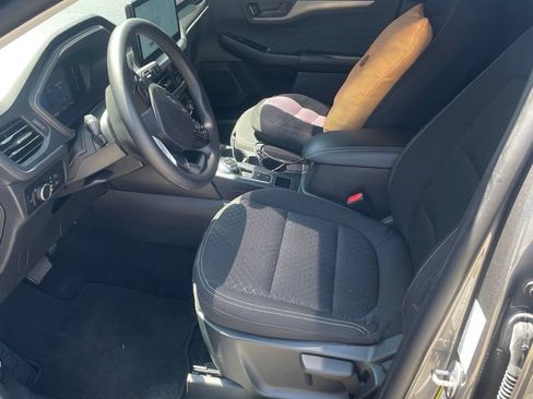 Certified 2025 Ford Escape Active w/ Tech Pack #1 FWD image 3
