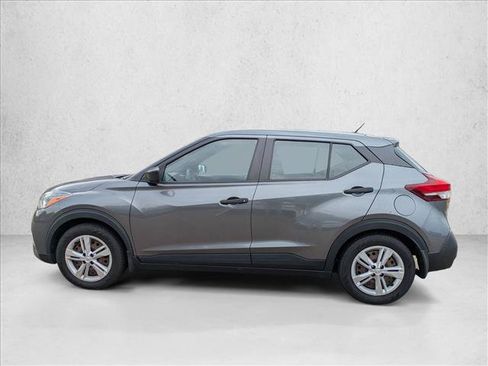 Used 2020 Nissan Kicks S FWD image 8