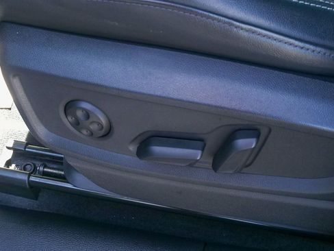 Used 2022 Audi SQ5 Premium Plus w/ Premium Plus Package image 21