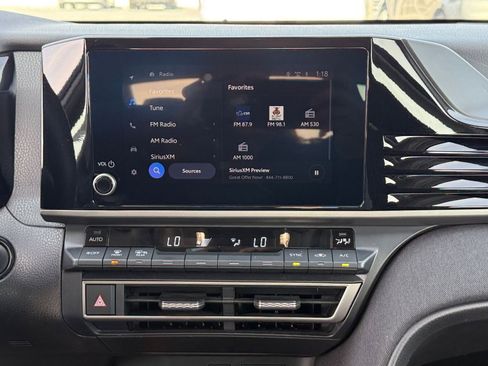 Used 2025 Toyota Camry LE image 18