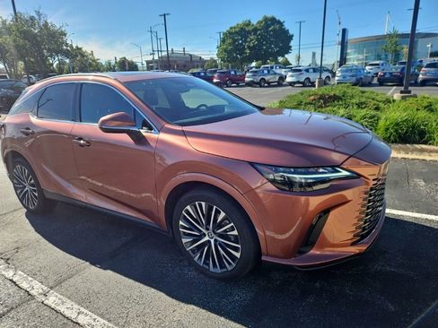 Used 2023 Lexus RX 350 Premium Plus w/ Accessory Package (Z1) AWD/4WD image 2