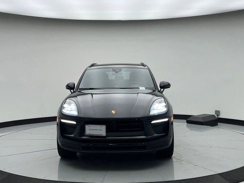 Used 2022 Porsche Macan image 8