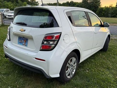 Used 2018 Chevrolet Sonic LT FWD image 8