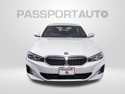 Used 2025 BMW 330i xDrive Sedan w/ Premium Package AWD/4WD image 10