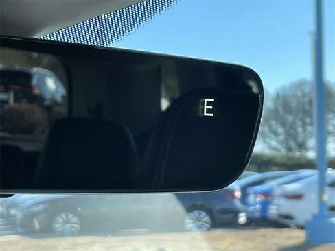 Certified 2022 Volkswagen Atlas SEL image 27