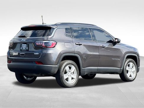 Used 2022 Jeep Compass Latitude AWD/4WD image 7