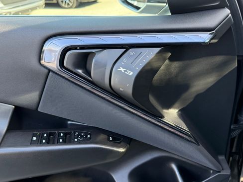 Used 2025 BMW X3 xDrive30i w/ Convenience Package image 21