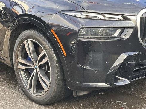 Used 2023 BMW X7 M60i w/ Executive Package image 9