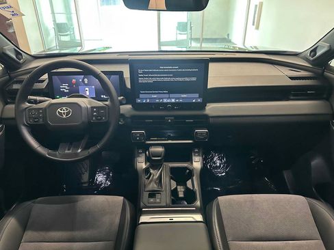 Used 2026 Toyota RAV4 XSE w/ Weather Package AWD/4WD image 10