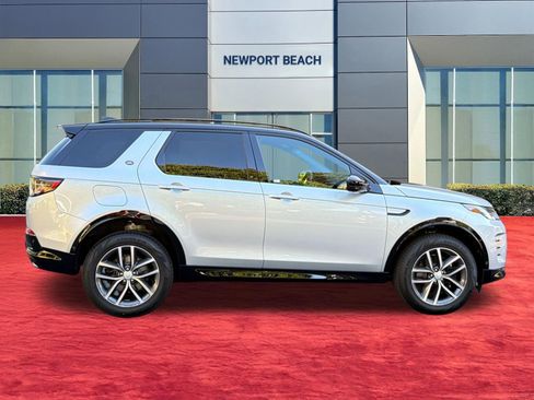 New 2026 Land Rover Discovery Sport Landmark AWD/4WD image 8