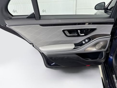 Used 2023 Mercedes-Benz S 500 4MATIC image 25