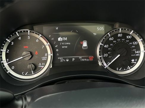 Used 2024 Toyota Highlander XLE image 26