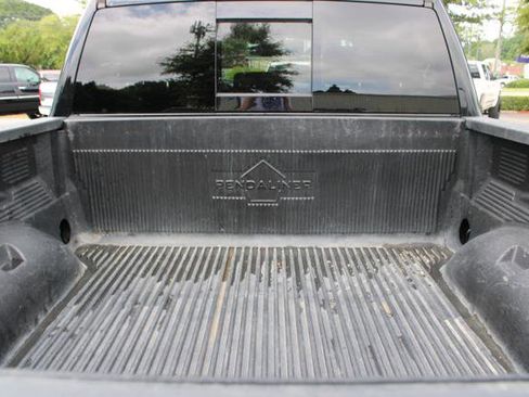 Used 2019 RAM 1500 Laramie image 17