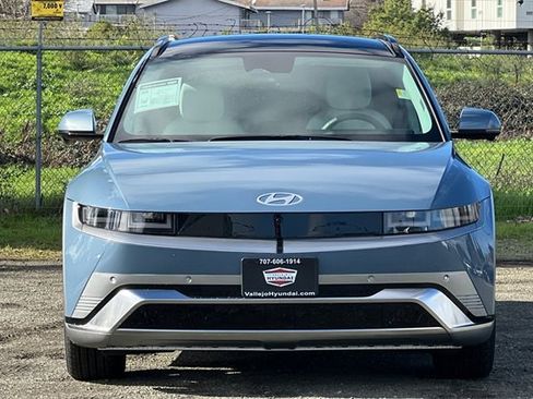 Used 2025 Hyundai Ioniq 5 Limited image 12