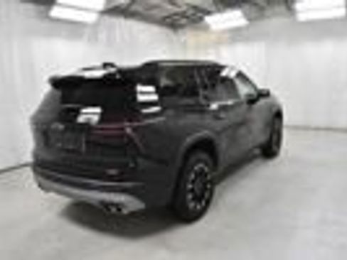 Used 2024 Chevrolet Traverse Z71 w/ Enhanced Driving Package AWD/4WD image 8