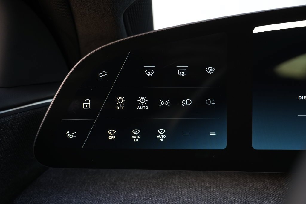 Used 2024 Lucid Air Pure RWD image 51