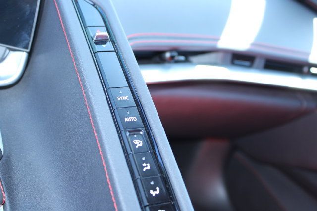 Used 2021 Chevrolet Corvette Stingray Convertible w/ 1LT RWD image 29