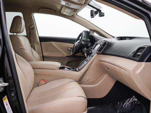 Used 2009 Toyota Venza AWD image 13