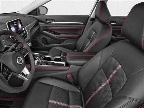New 2026 Nissan Altima 2.5 SR FWD image 6