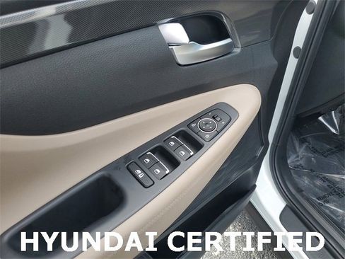 Certified 2023 Hyundai Santa Fe SE image 10