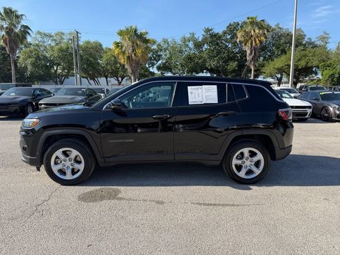 Used 2023 Jeep Compass Sport AWD/4WD image 3