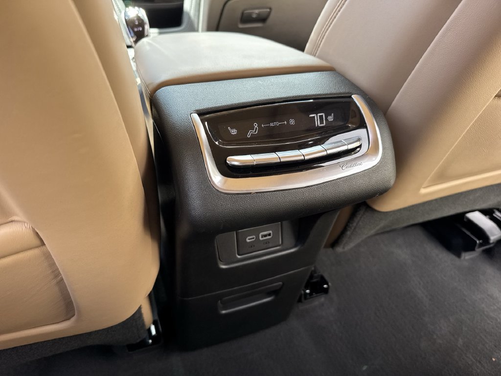 Used 2024 Cadillac XT6 Sport w/ Platinum Package AWD/4WD image 37