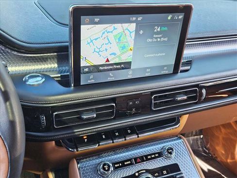 Used 2024 Lincoln Aviator Black Label w/ Dynamic Handling Package image 15