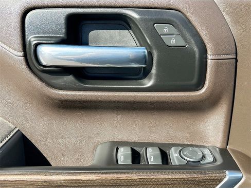 Used 2022 Chevrolet Silverado 1500 LT Trail Boss w/ Safety Package image 17