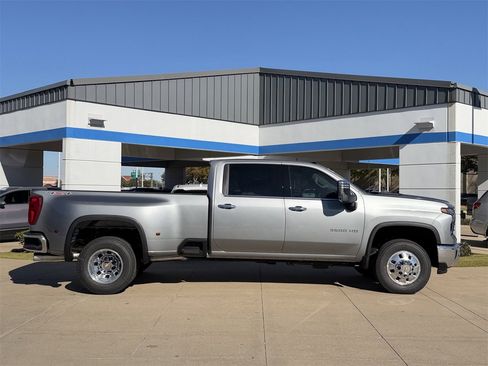 New 2026 Chevrolet Silverado 3500 LTZ w/ LTZ Plus Package image 3
