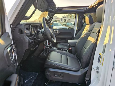 New 2025 Jeep Wrangler Unlimited Rubicon 392 image 17